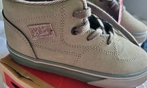 T9.5 HalfCab Mono Buck  Dusky Green